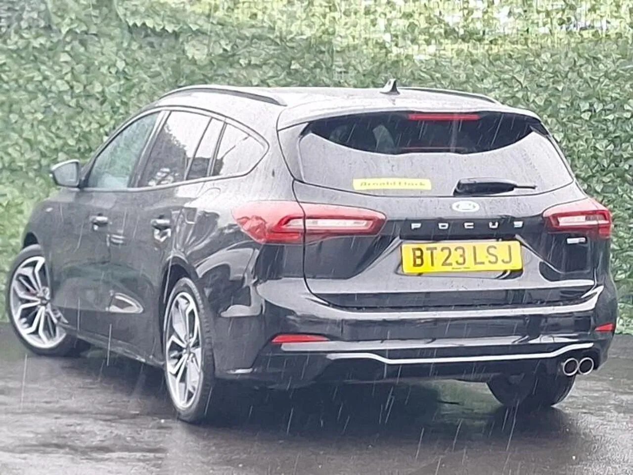 Ford Focus 2023 photo 2