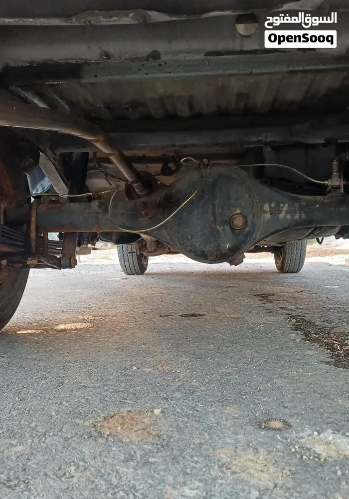 Toyota Hilux 2004 photo 2