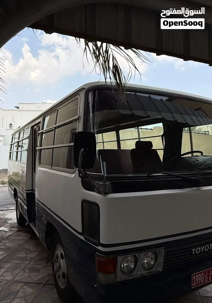 Toyota Hiace 1990 photo 3