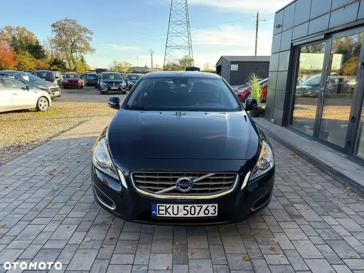 Volvo S60 2012 photo 2