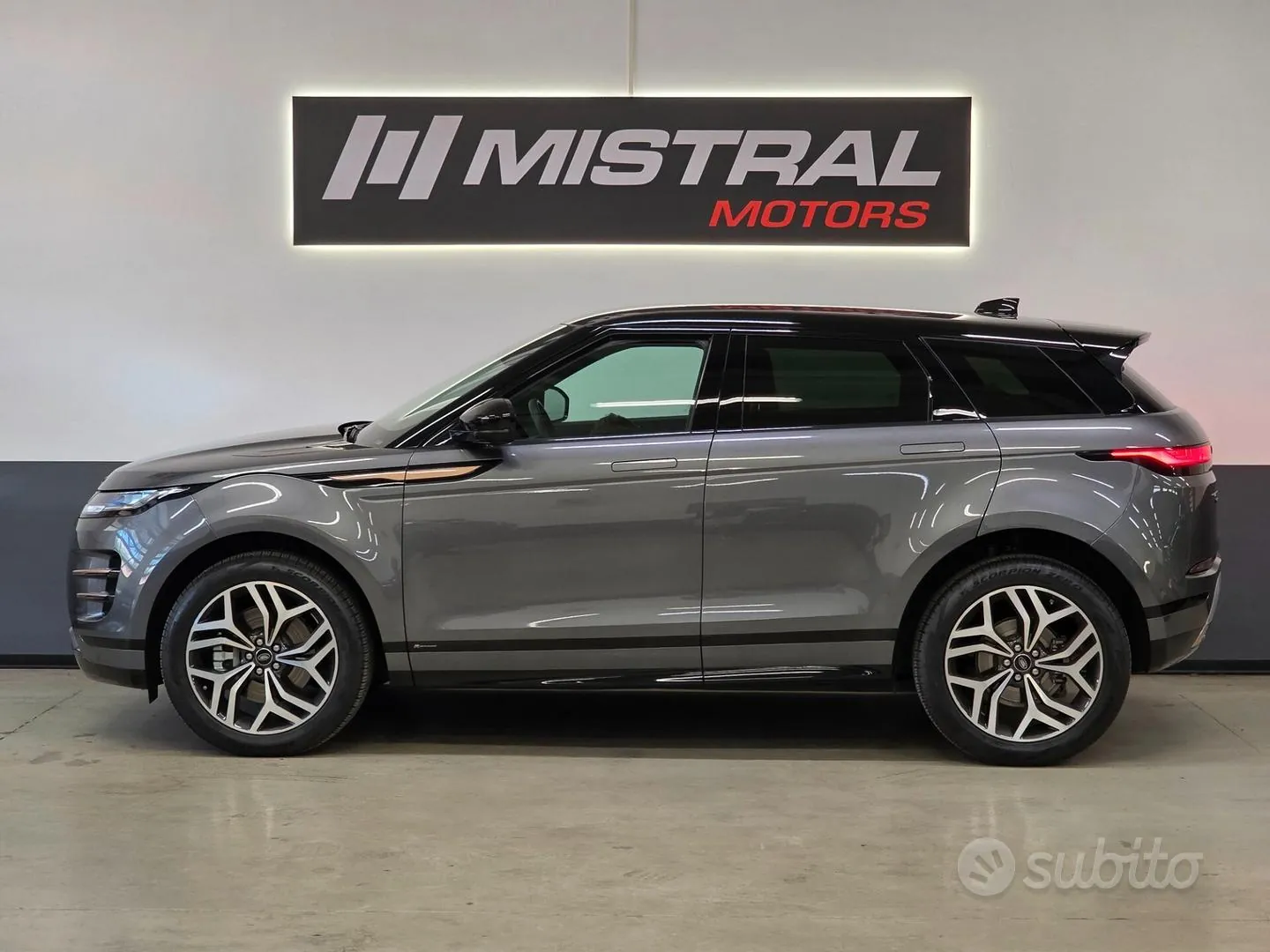 Land Rover Range Rover Evoque 2019 photo 2