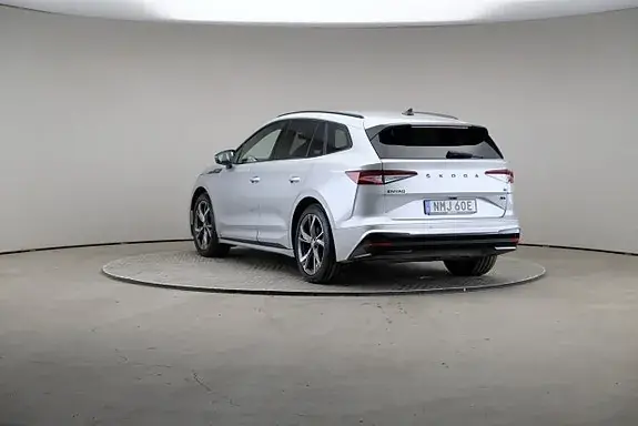 Skoda Enyaq 2023 photo 2