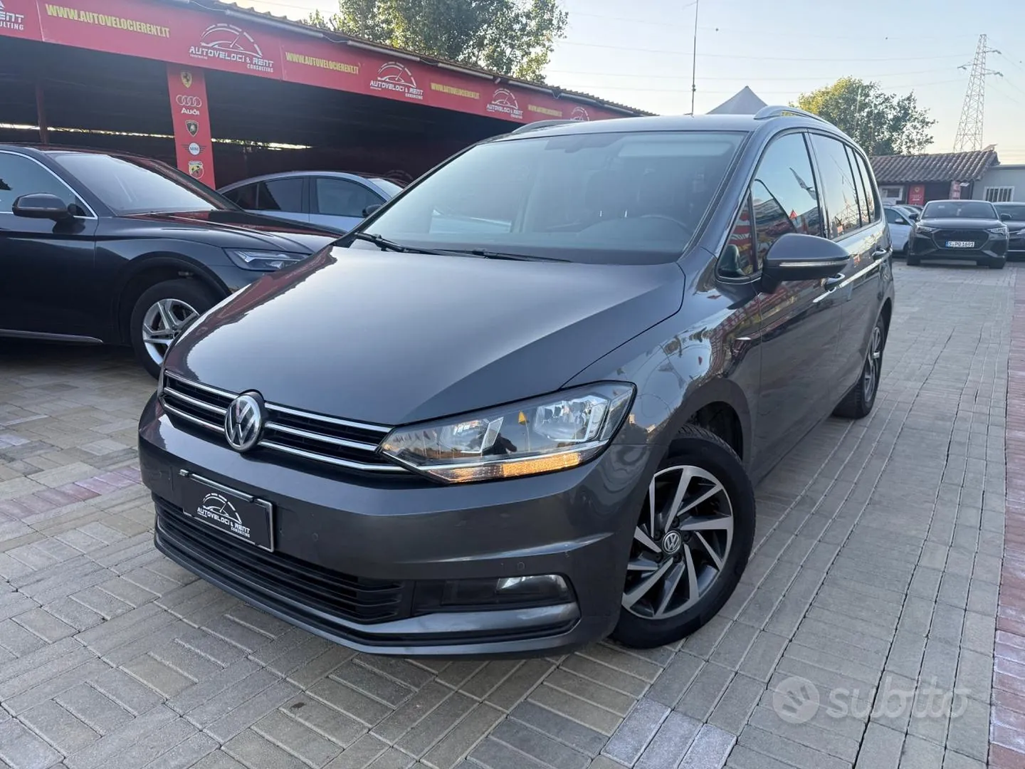 Volkswagen Touran 2017 photo 3