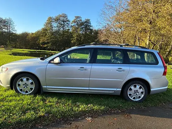 Volvo V70 2011 photo 3