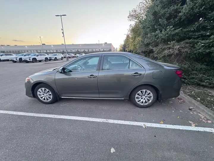 Toyota Camry 2014 photo 2
