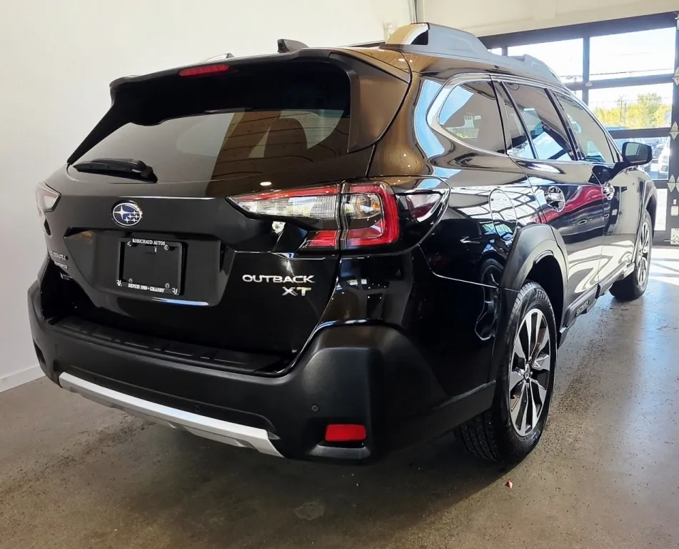 Subaru Outback 2025 photo 2