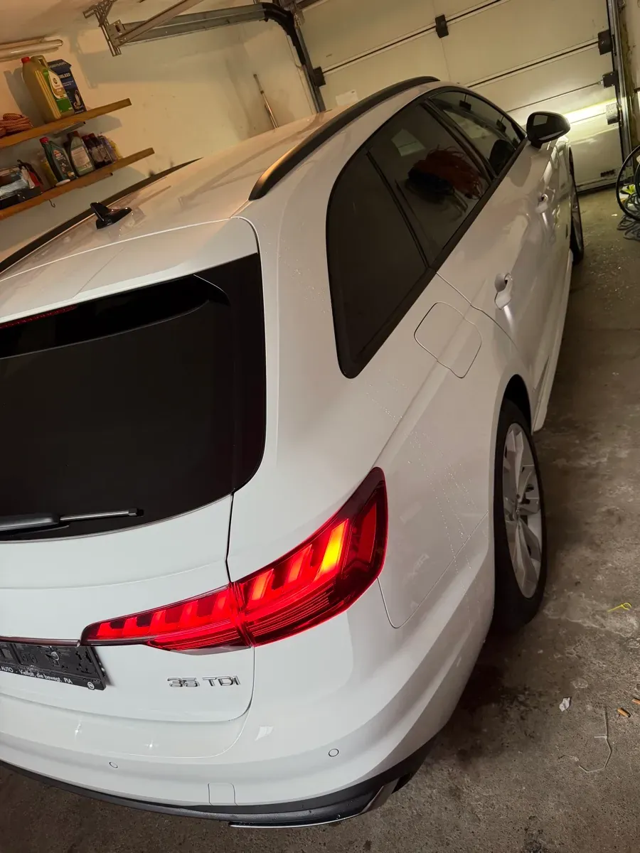 Audi A4 2022 photo 3