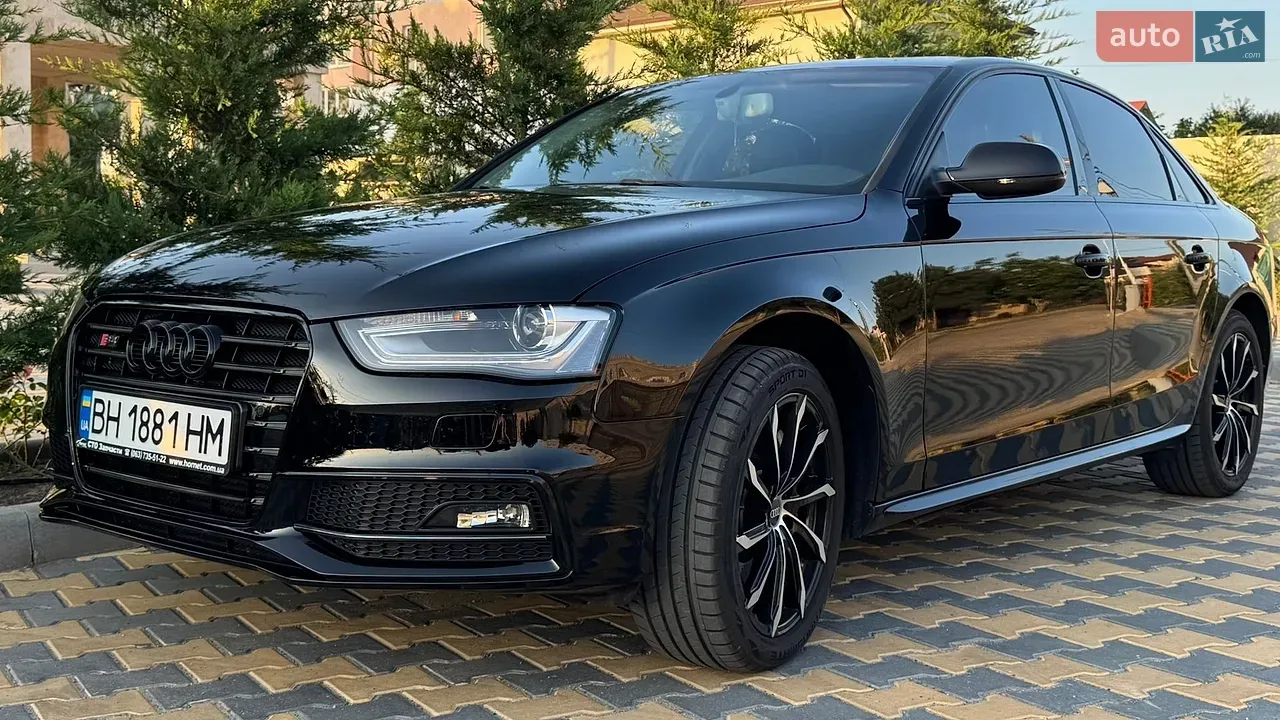 Audi A4 2015 photo 2