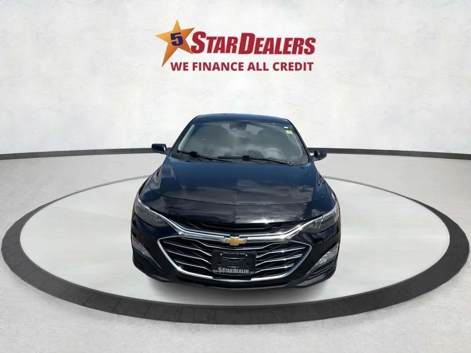 Chevrolet Malibu 2023 photo 2