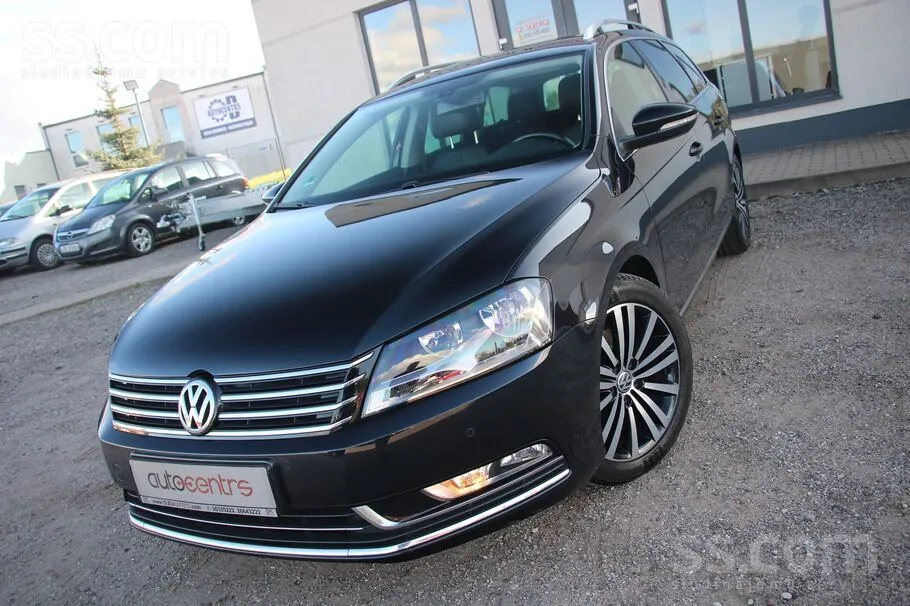 Volkswagen Passat 2011 photo 2
