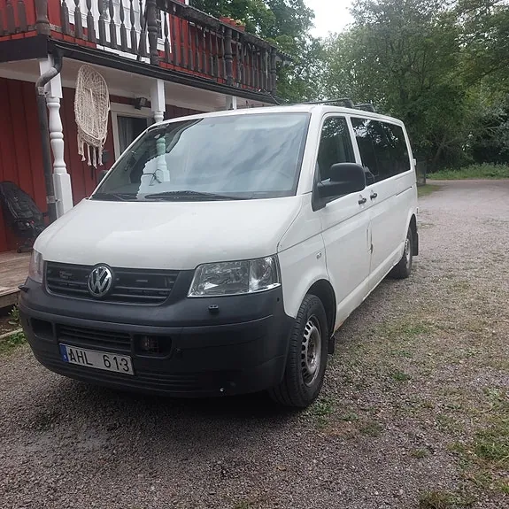 Volkswagen Shuttle