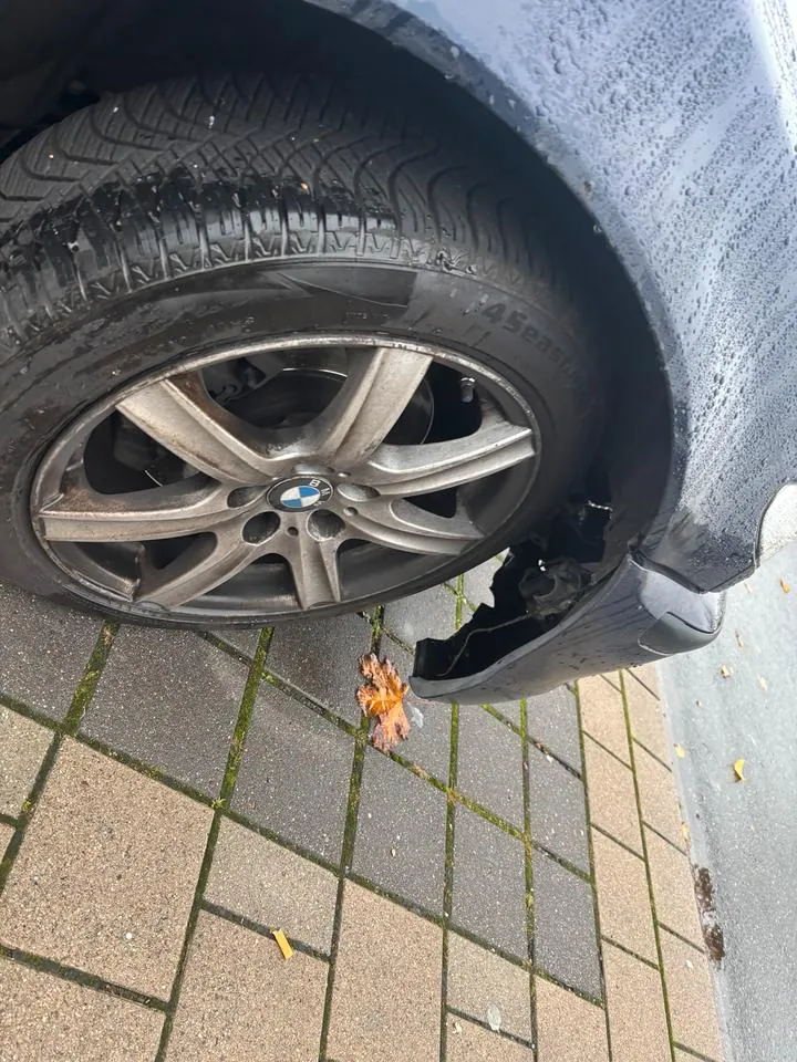 BMW 320I