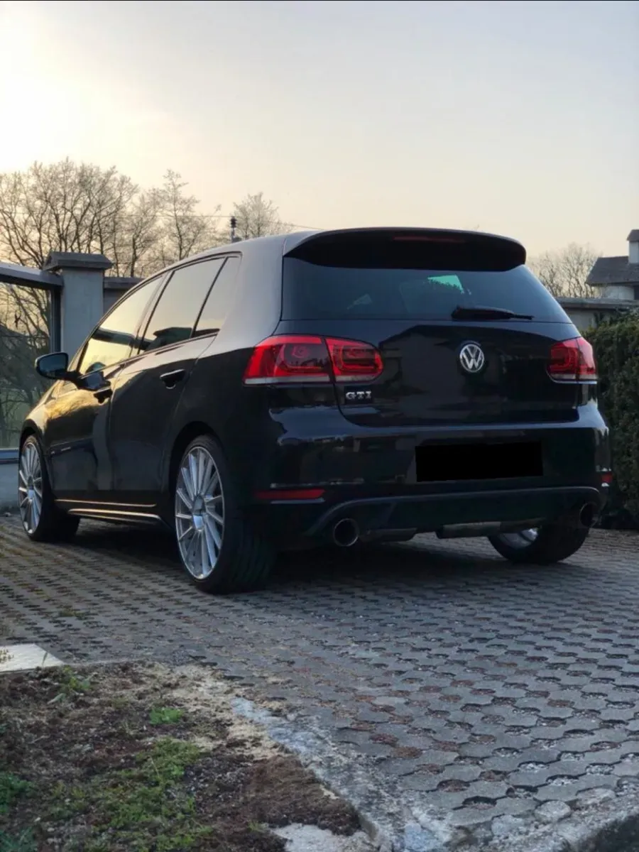 Volkswagen Golf 2012 photo 2