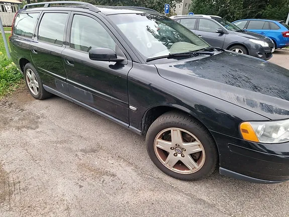 Volvo V70 2006 photo 2
