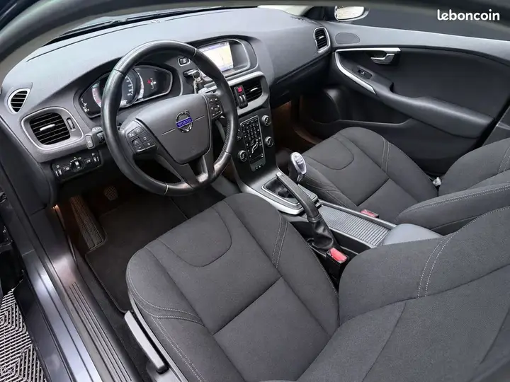 Volvo V40 2013 photo 5