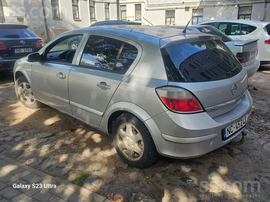 Opel Astra 2006 photo 2