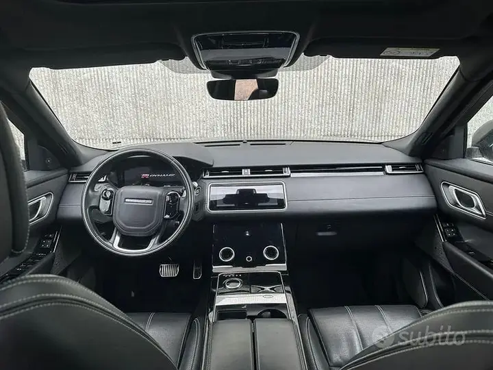 Land Rover Range Rover Velar 2019 photo 3
