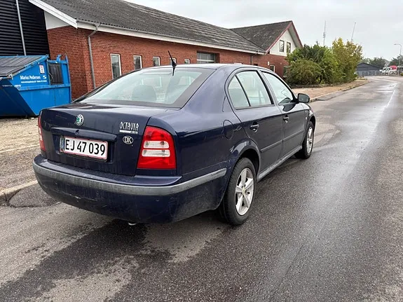 Skoda Octavia 2002 photo 4