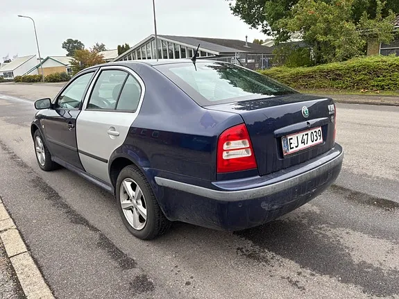Skoda Octavia 2002 photo 3