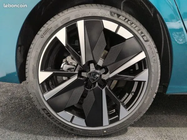 Peugeot 308 2025 photo 3