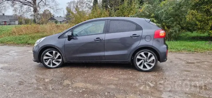 Kia Rio 2015 photo 5
