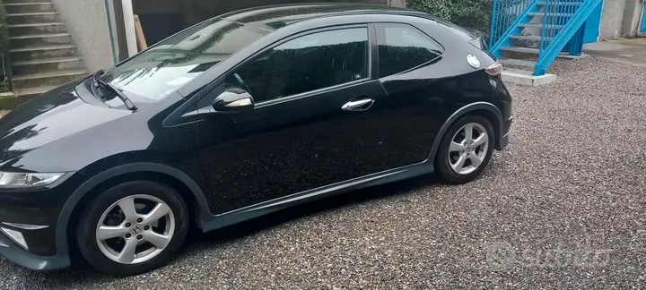 Honda Civic 2009 photo 2