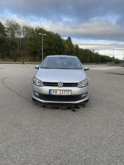 Volkswagen Polo 2014 photo 2