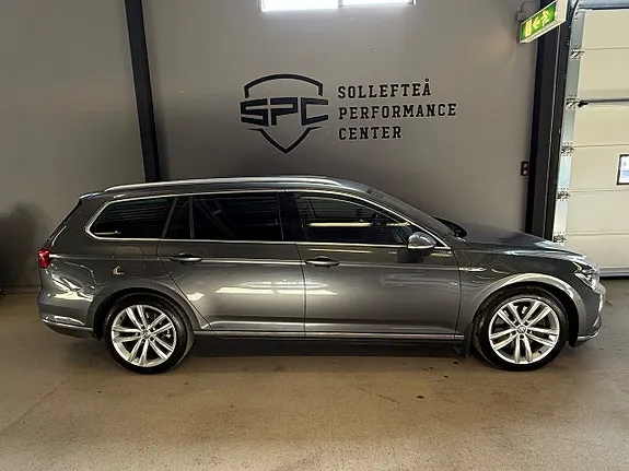 Volkswagen Passat 2016 photo 2
