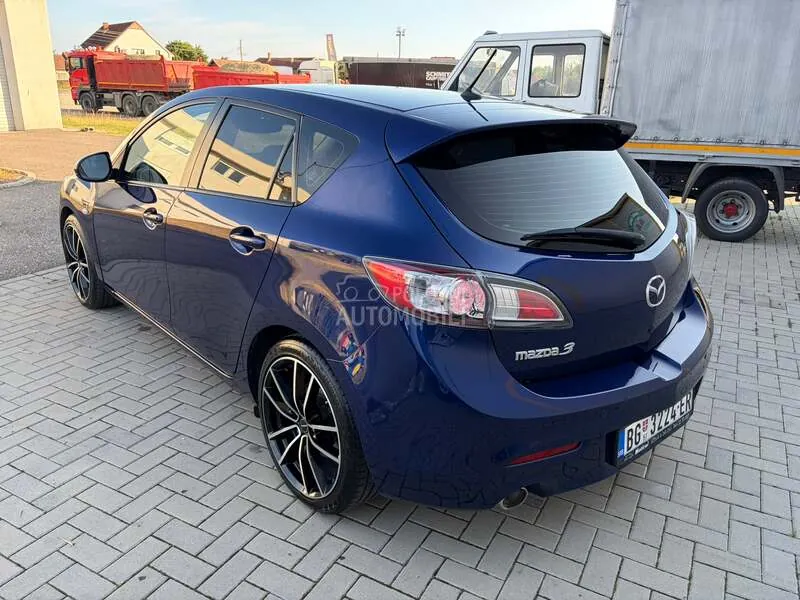 Mazda 3 2011 photo 5
