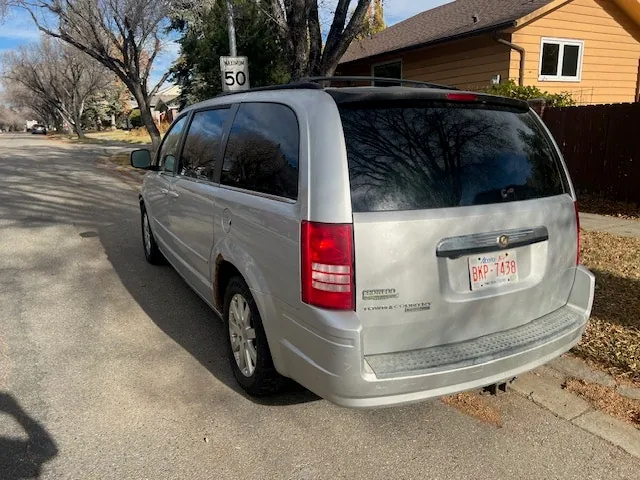 Chrysler Town & Country 2008 photo 4