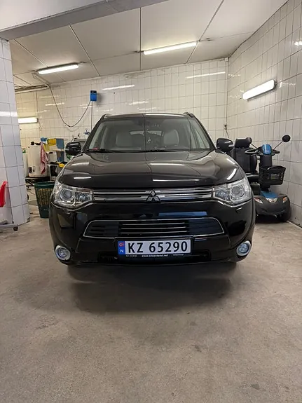 Mitsubishi Outlander 2015 photo 2