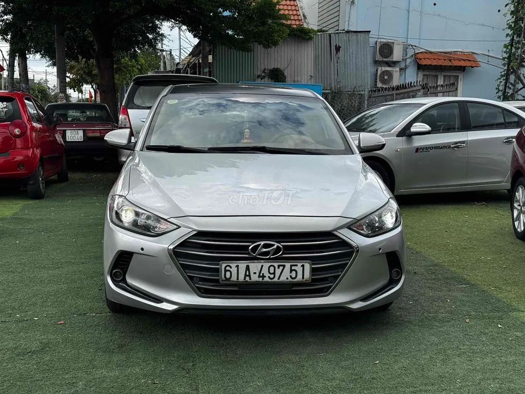 Hyundai Elantra 2018 photo 2