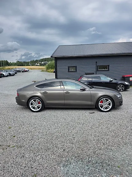Audi A7 2012 photo 2