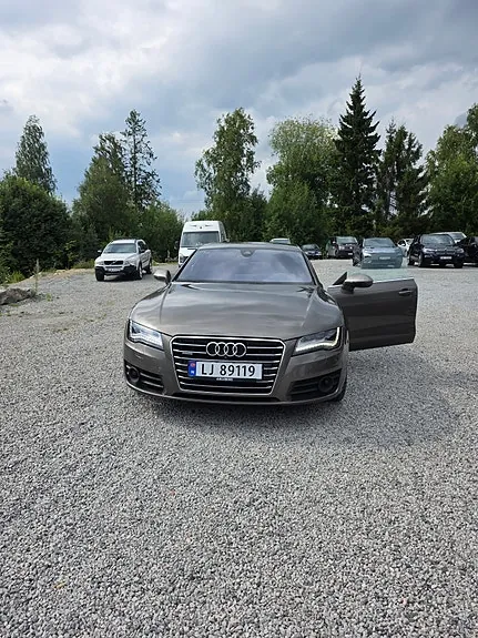 Audi A7 2012 photo 4
