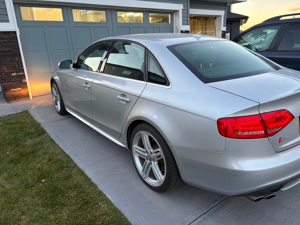 Audi S4 2012 photo 3