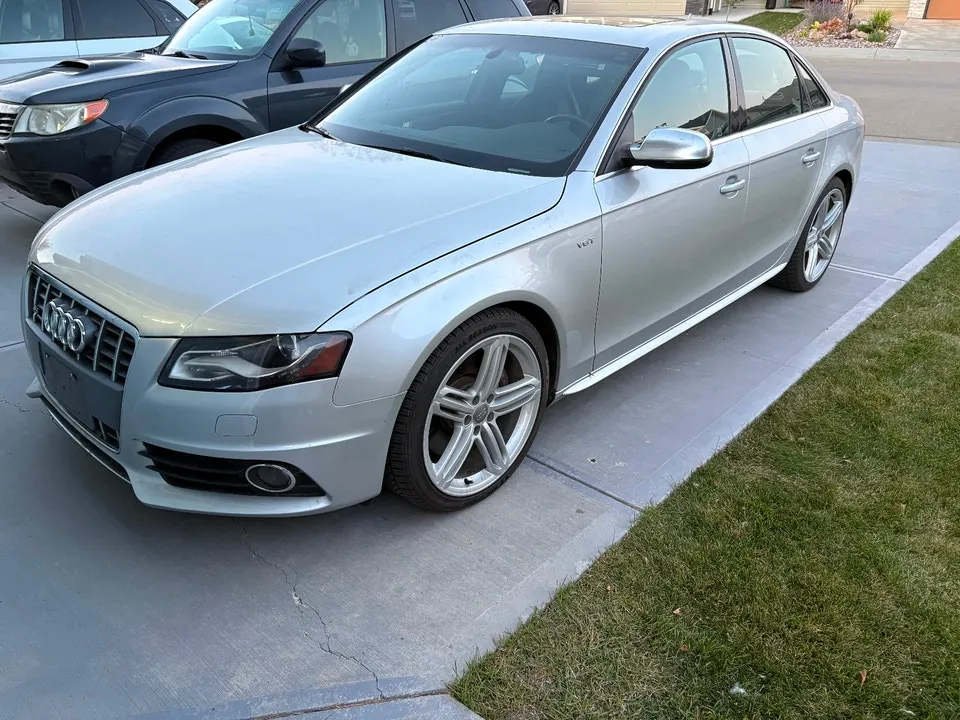 Audi S4 2012 photo 2