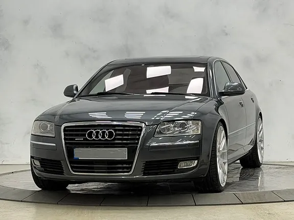 Audi A8 2008 photo 2