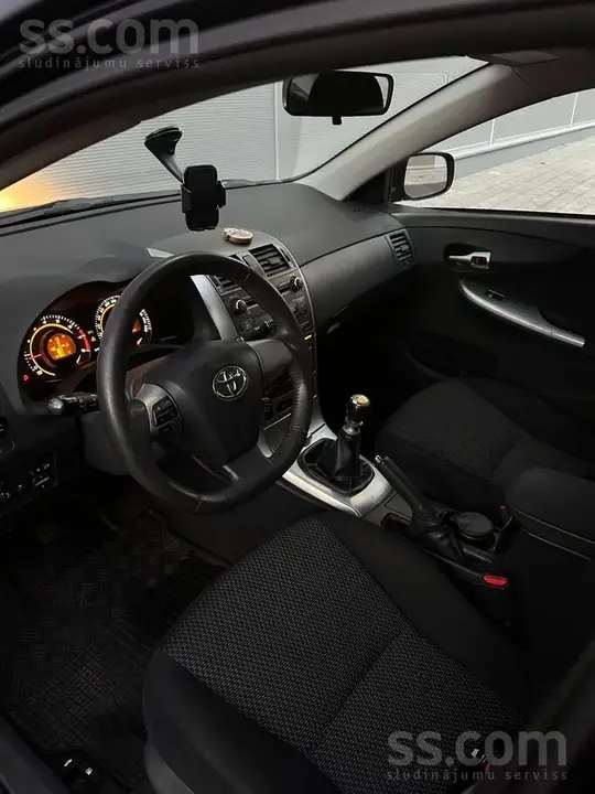 Toyota Corolla 2011 photo 4