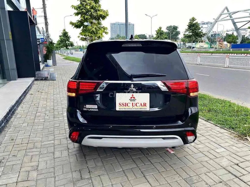 Mitsubishi Outlander 2023 photo 5