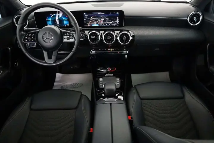 Mercedes-Benz A 180 2020 photo 3