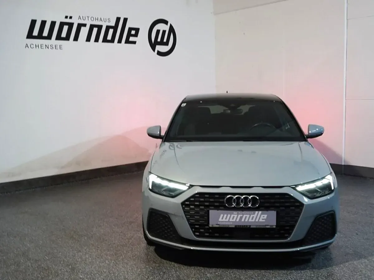 Audi A1 2023 photo 3