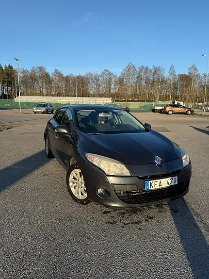 Renault Megane 2010 photo 2
