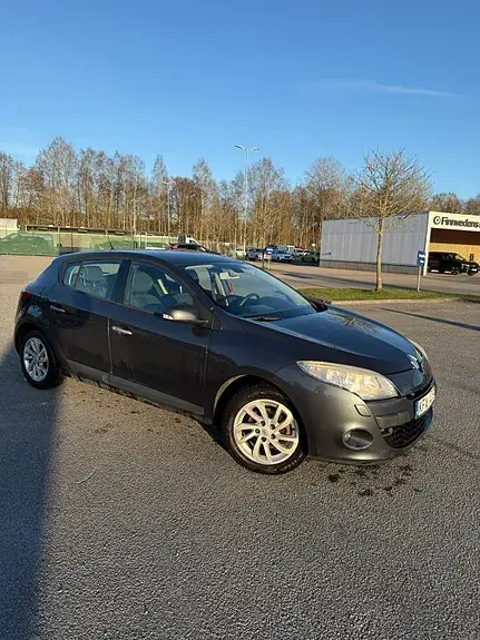 Renault Megane 2010 photo 3