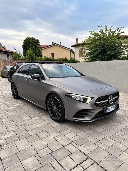 Mercedes-Benz A 200D