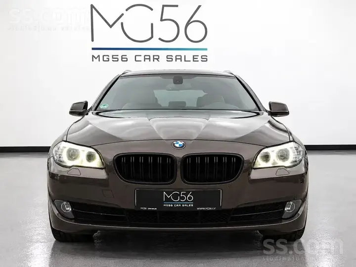 BMW 530I 2011 photo 3