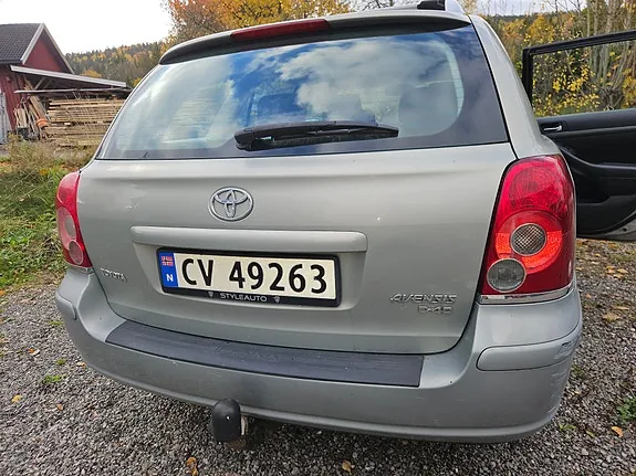 Toyota Avensis 2007 photo 2