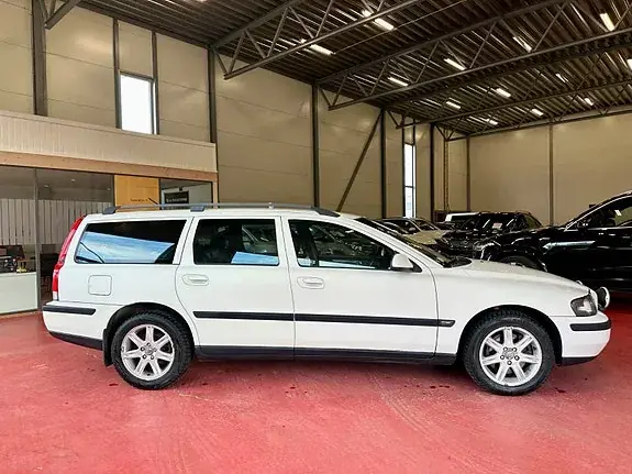 Volvo V70 2002 photo 3