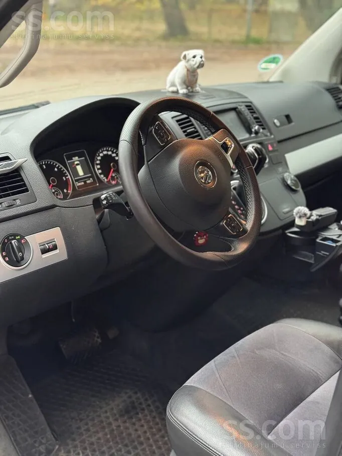 Volkswagen Multivan 2013 photo 5