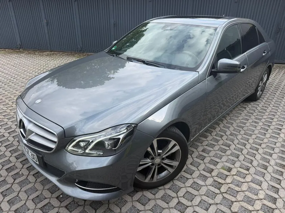 Mercedes-Benz E220