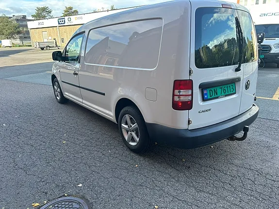 Volkswagen Caddy Maxi 2012 photo 2